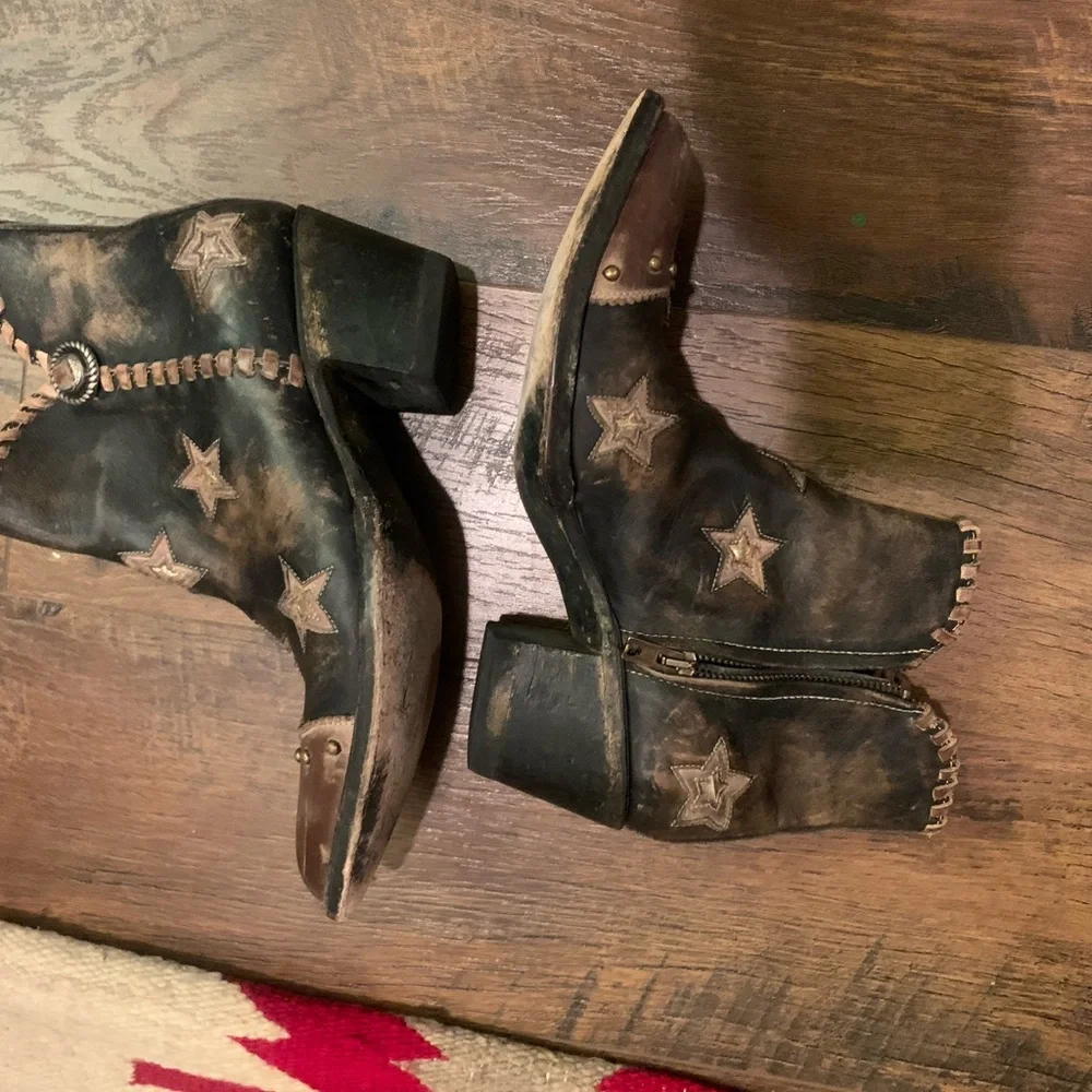 Old Gringo Yippee Kiyay Collection Black Ankle Booties - Picture 8 of 10